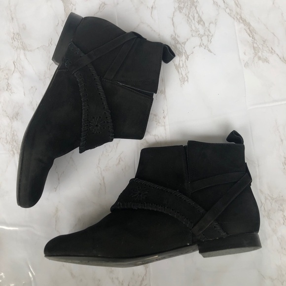 Jack Rogers black nubuck leather hand stitched harness detail booties size 6 - Picture 8 of 14